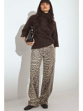 Disclosure Straight leg Leopard Jeans Size 7/28